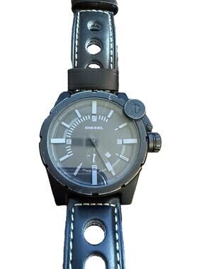 Diesel Only The Brave Men's Watch Five Bar Black Leather Strap